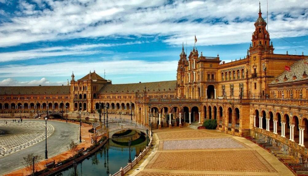 City Center Sevilla Севилья Экстерьер фото