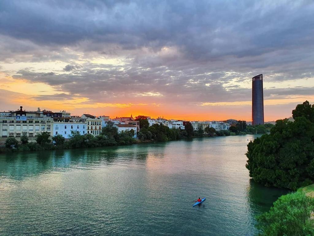 City Center Sevilla Севилья Экстерьер фото